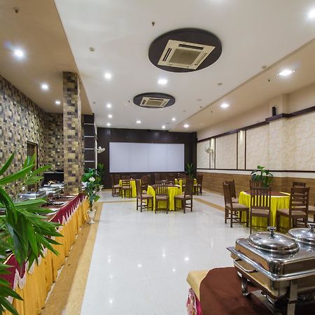 Готель Oyo Premium Station Road Jodhpur Джодхпур Екстер'єр фото