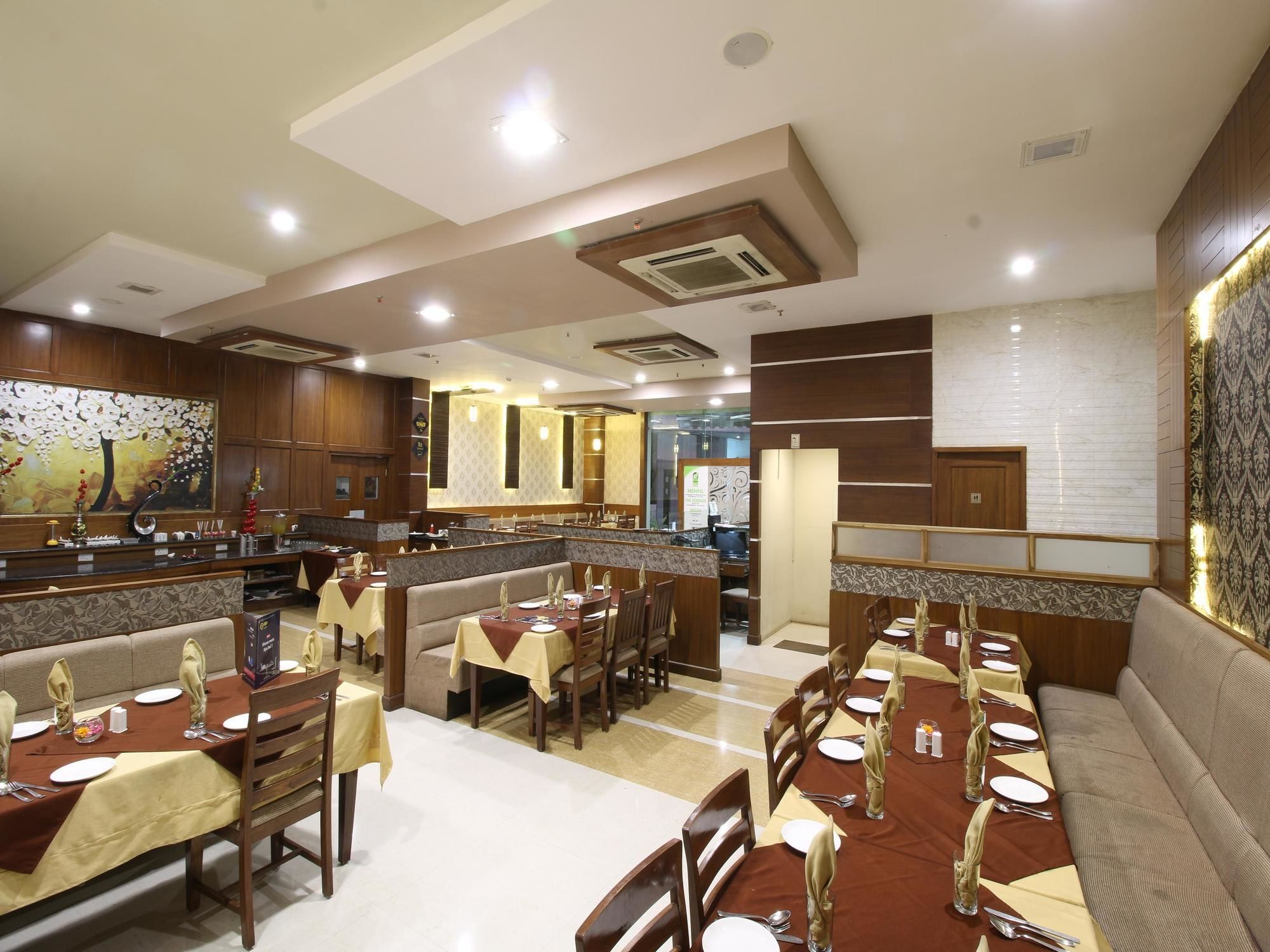 Готель Oyo Premium Station Road Jodhpur Джодхпур Екстер'єр фото
